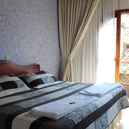 Hostal Isla Senorial Сан-Хиль Экстерьер фото