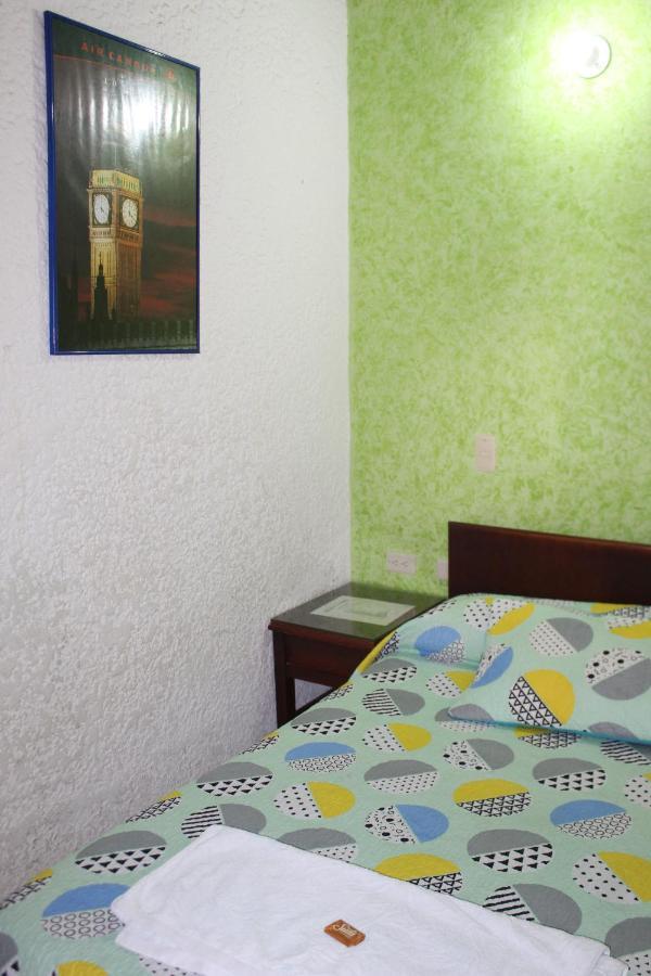 Hostal Isla Senorial Сан-Хиль Экстерьер фото
