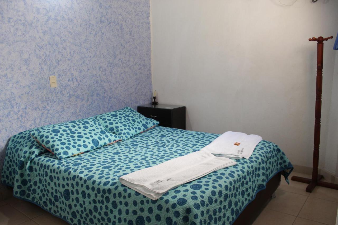 Hostal Isla Senorial Сан-Хиль Экстерьер фото