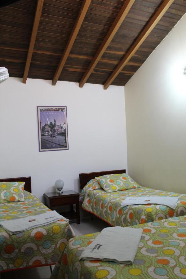 Hostal Isla Senorial Сан-Хиль Экстерьер фото