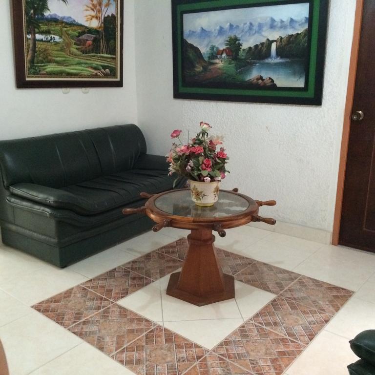 Hostal Isla Senorial Сан-Хиль Экстерьер фото